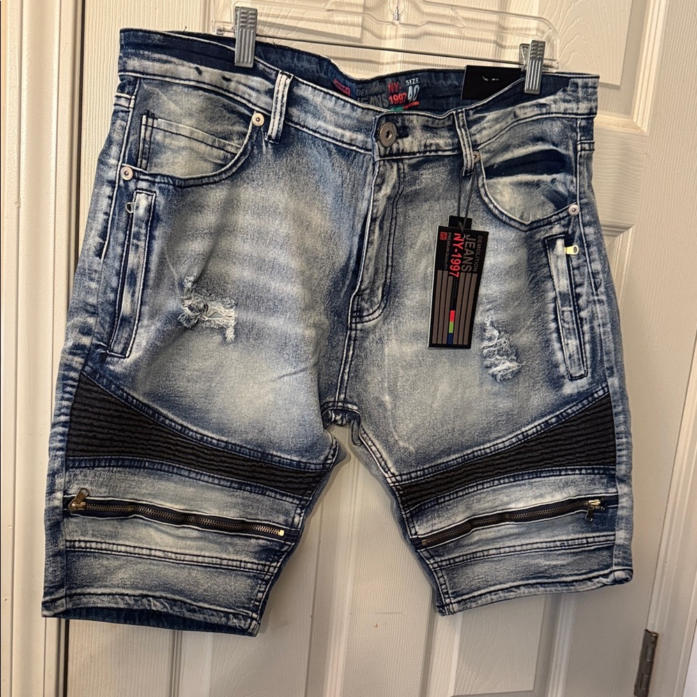 Stylish Blue Distressed Jean Shorts with Zipper Details